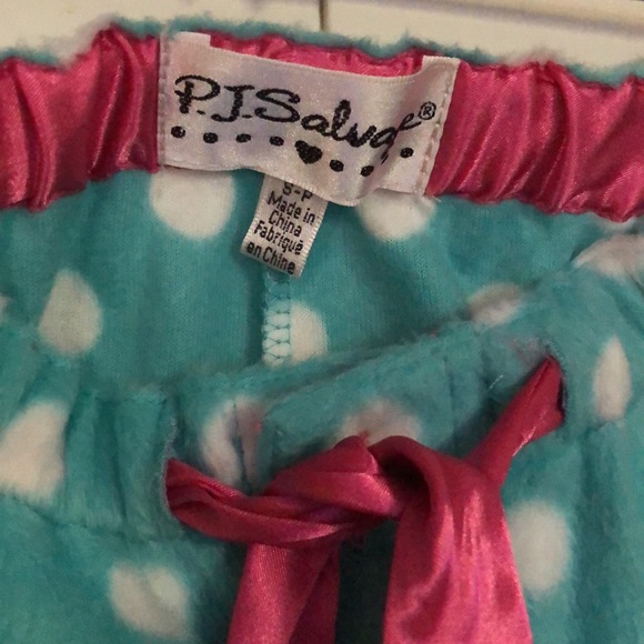 NEW P.J. Salvage matching Robe and Pajama Bottoms - Picture 9 of 11